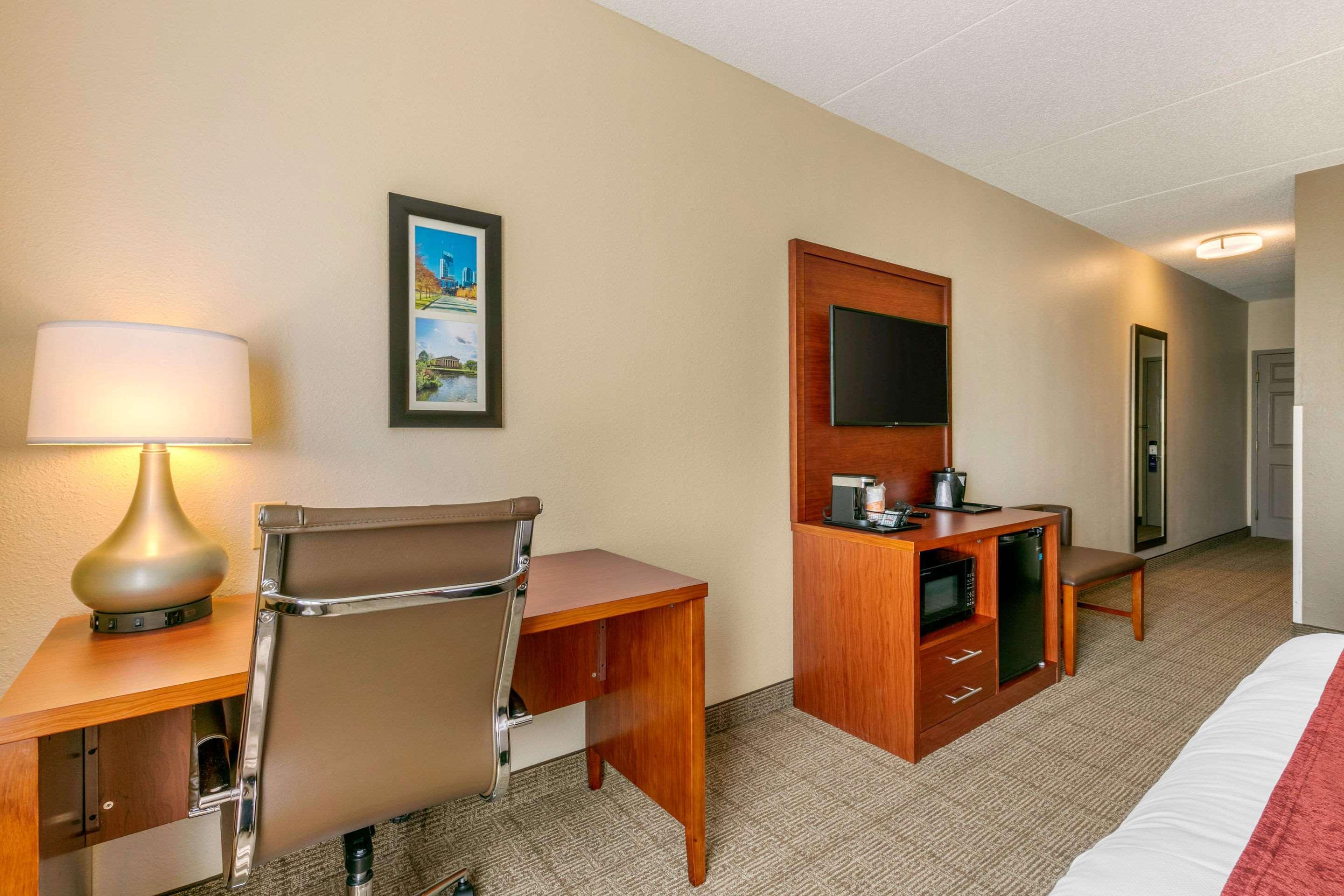 Comfort Inn & Suites Nashville Franklin Cool Springs Екстер'єр фото