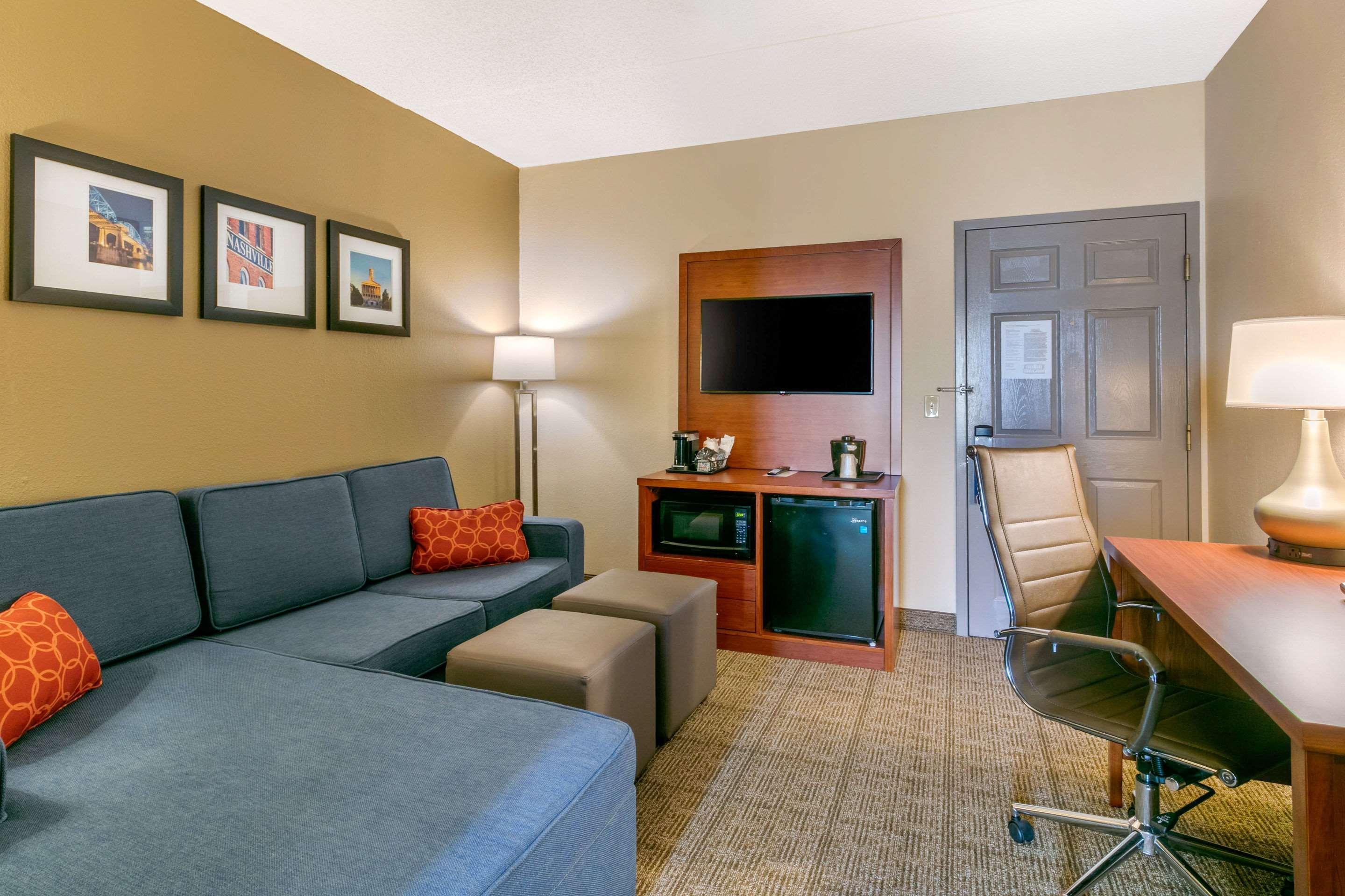 Comfort Inn & Suites Nashville Franklin Cool Springs Екстер'єр фото